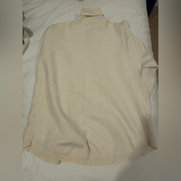 Aritzia Wilfred Free Beige Button-Up Utility Jacket in Birch. - Picture 4 of 5